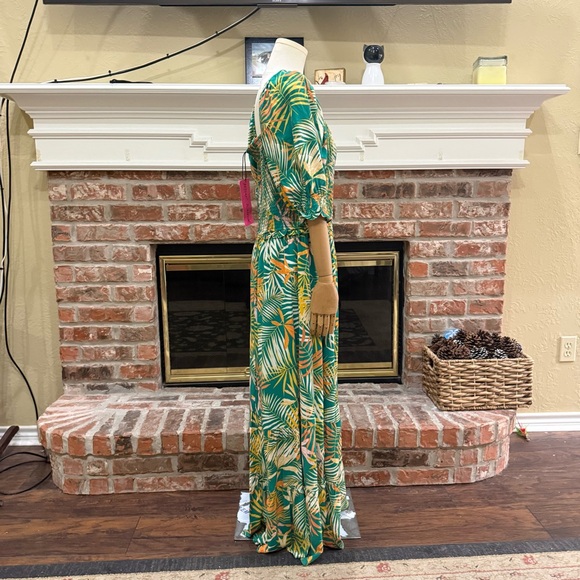 NWT BETSEY JOHNSON Tropical Smocked Green and Yellow Maxi Dress - Picture 9 of 17
